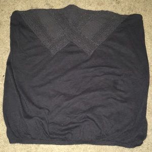 Halter top.